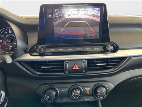 Used 2023 Kia Forte LXS image 13