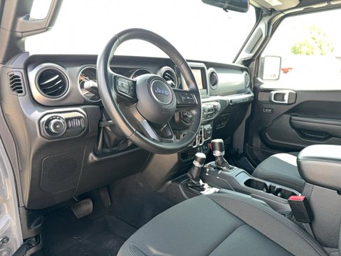 Used 2022 Jeep Wrangler Unlimited Sport image 14
