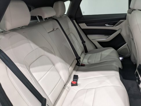 Used 2025 Jaguar F-PACE R-Dynamic S image 21