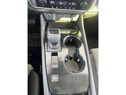 Used 2023 Nissan Rogue SV image 5