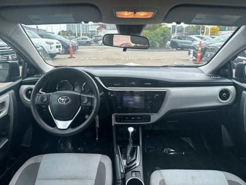 Used 2017 Toyota Corolla LE image 10