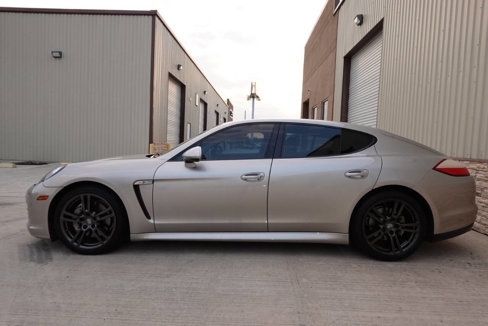 Used 2013 Porsche Panamera 4S image 6