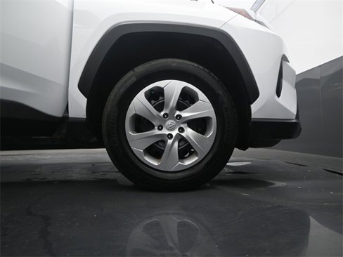 Used 2023 Toyota RAV4 LE image 16