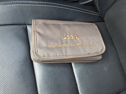 Used 2016 Jeep Grand Cherokee Overland image 26
