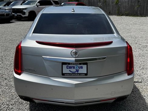 Used 2013 Cadillac XTS Luxury image 10