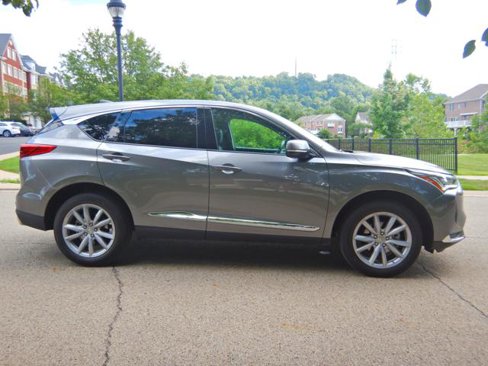 Used 2023 Acura RDX SH-AWD image 7