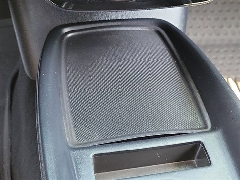 Used 2021 Toyota Prius LE image 16