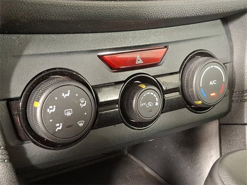 Used 2018 Subaru Crosstrek 2.0i image 18