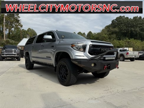Used 2016 Toyota Tundra Limited image 1