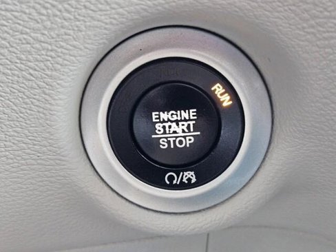 Used 2020 Chrysler Pacifica Touring-L image 29