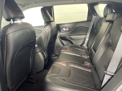 Used 2023 Jeep Cherokee Altitude Lux image 24