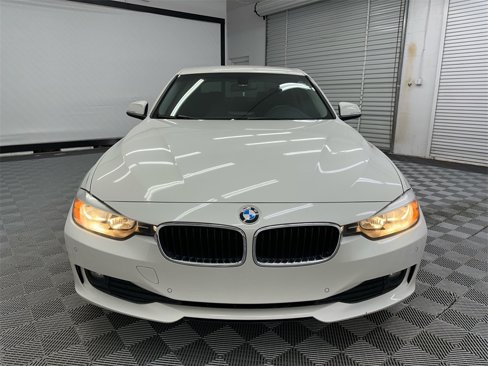 Used 2015 BMW 320i Sedan image 8