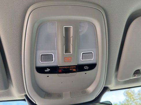 Certified 2025 Volvo XC60 B5 Plus image 20
