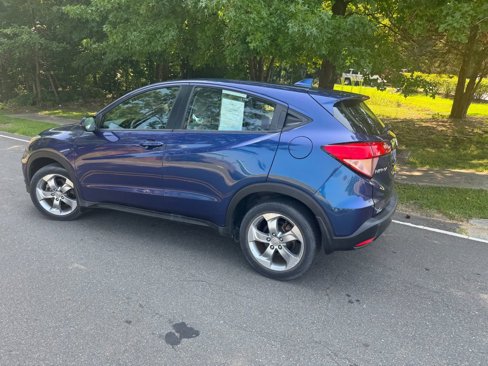 Used 2017 Honda HR-V LX image 9