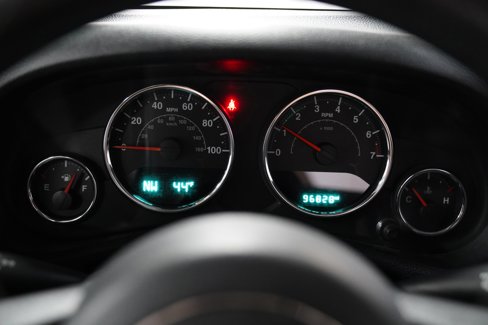Used 2015 Jeep Wrangler Sport image 19