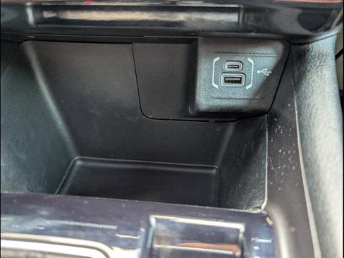 Used 2023 Jeep Compass Latitude w/ Sun and Sound Group image 16