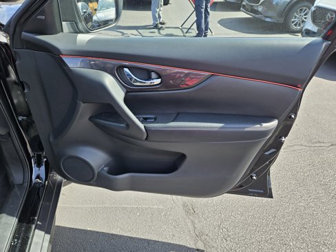Used 2019 Nissan Rogue S image 10