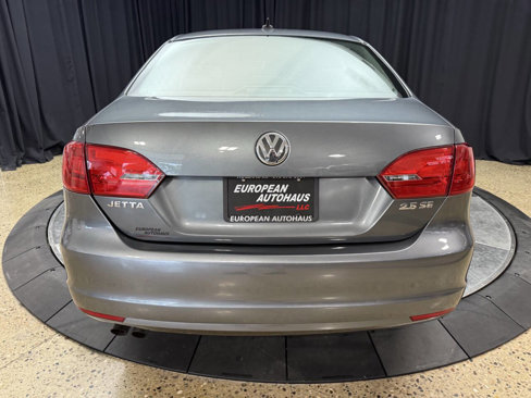 Used 2013 Volkswagen Jetta SE image 8