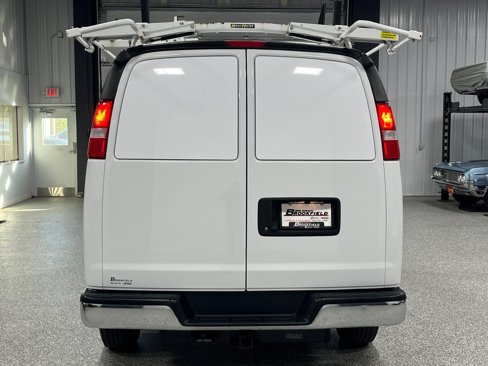 Used 2020 Chevrolet Express 2500 w/ Driver Convenience Package image 4