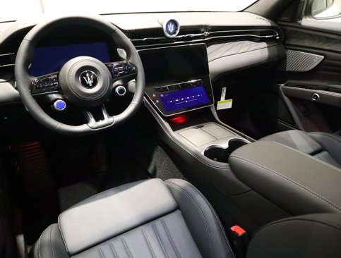 New 2025 Maserati Grecale Modena image 21