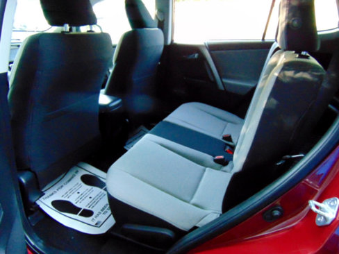 Used 2018 Toyota RAV4 XLE image 28
