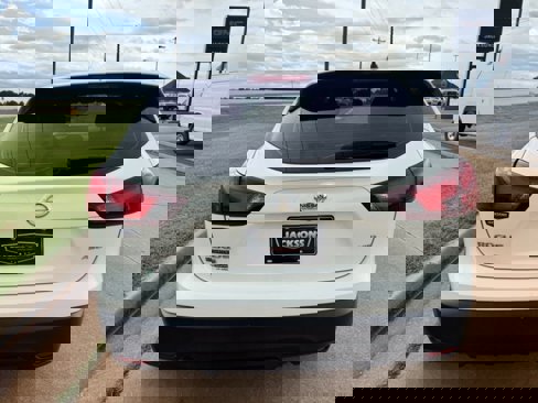Used 2019 Nissan Rogue Sport S image 4