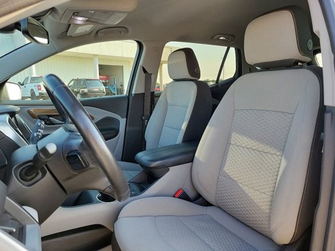 Used 2020 GMC Terrain SLE w/ Driver Convenience Package image 11