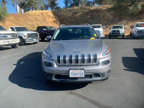 Used 2016 Jeep Cherokee Limited w/ Luxury Group image 2