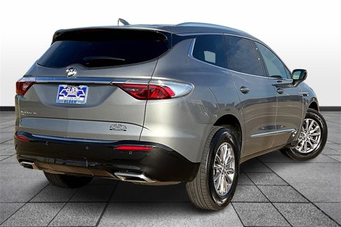 Used 2024 Buick Enclave Premium image 13