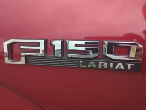 Used 2016 Ford F150 Lariat w/ Equipment Group 501A Mid image 5