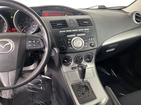 Used 2011 MAZDA MAZDA3 i Touring image 23