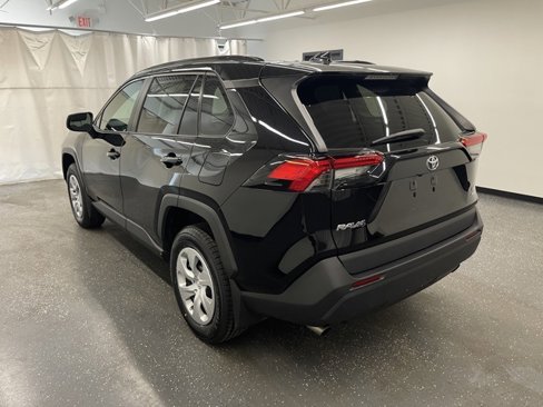 Certified 2020 Toyota RAV4 LE image 3