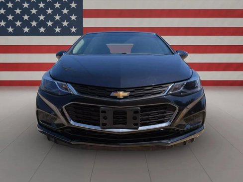 Used 2017 Chevrolet Cruze LT w/ Convenience Package image 9