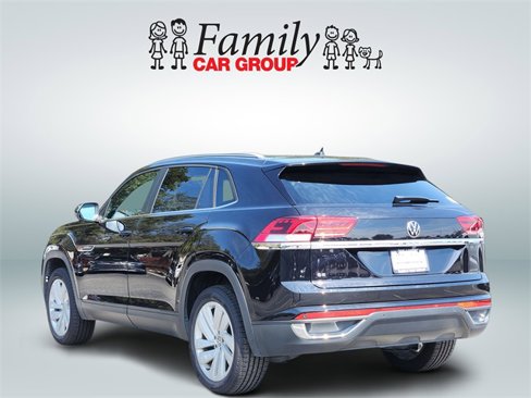 Used 2021 Volkswagen Atlas Cross Sport SE image 3