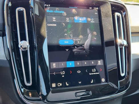 New 2025 Volvo XC40 B5 Core w/ Protection Package image 27