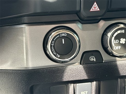 Used 2019 Toyota Tacoma SR5 image 22