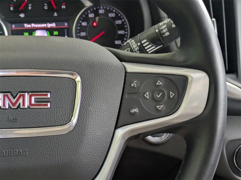 Used 2024 GMC Terrain SLT image 22