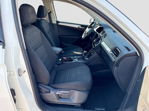 Used 2022 Volkswagen Tiguan S image 27