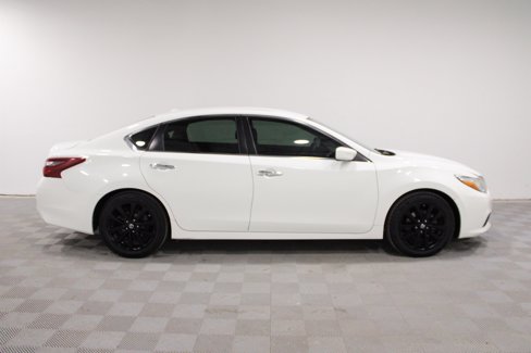 Used 2018 Nissan Altima 2.5 SV image 19