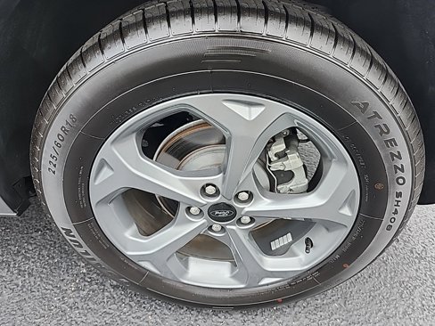 Used 2023 Ford Escape ST-Line image 12
