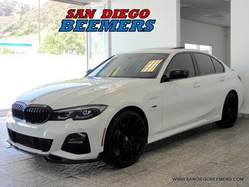 Used 2022 BMW 330e w/ M Sport Package image 30