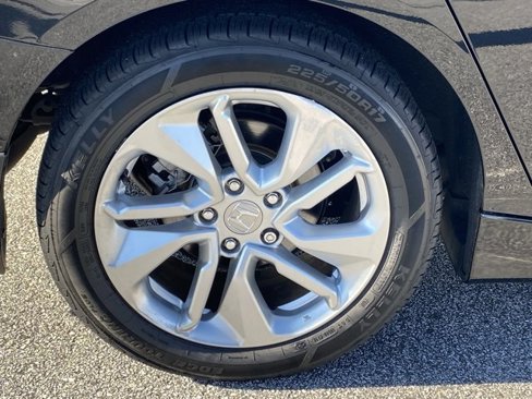 Used 2018 Honda Accord LX image 27