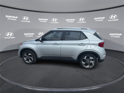Certified 2022 Hyundai Venue SEL w/ Cargo Package image 12