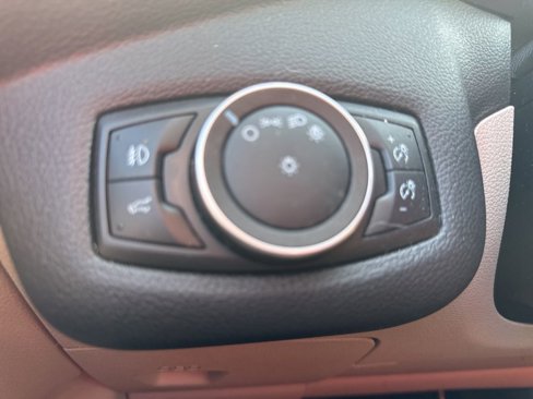 Used 2017 Ford Escape SE w/ Equipment Group 201A image 15
