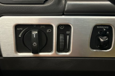 Used 2002 Ford Thunderbird image 22