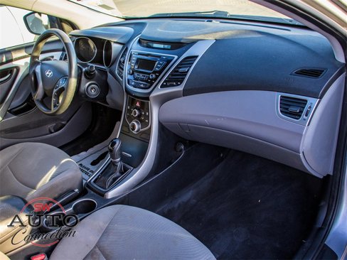 Used 2016 Hyundai Elantra SE image 9