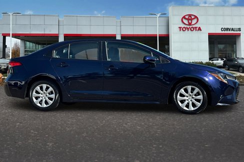 Used 2023 Toyota Corolla LE image 3