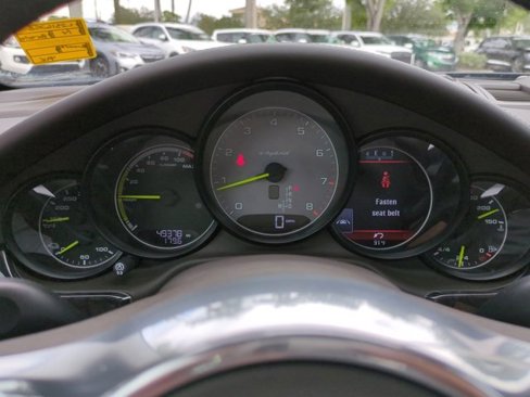 Used 2014 Porsche Panamera S image 25