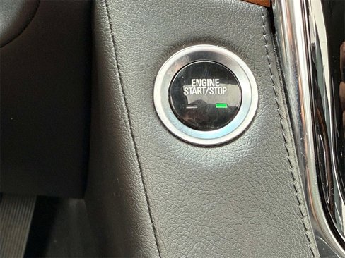 Used 2015 Cadillac Escalade Premium image 27