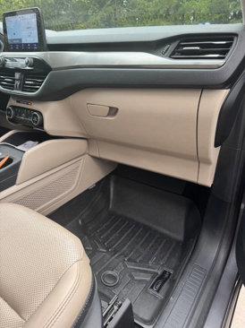 Used 2021 Ford Escape Titanium image 21
